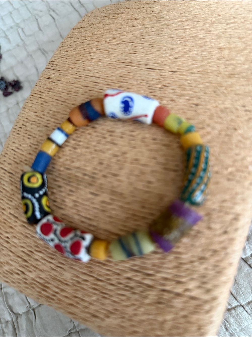 African trading beads stretch bracelet - Picture 2 of 8